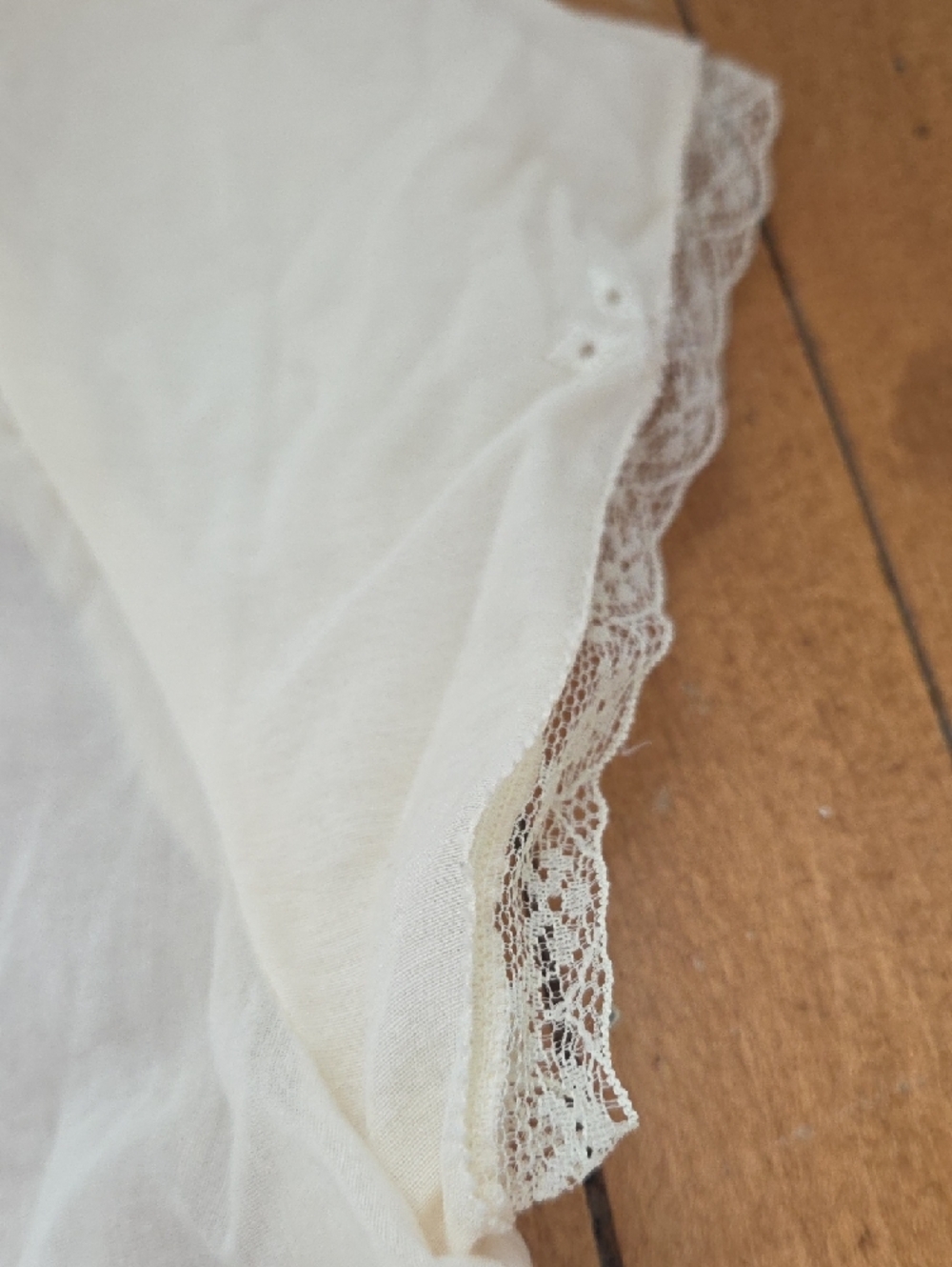 See By Chloe Cream Eyelet Peplum Blouse - Picture 4 of 9